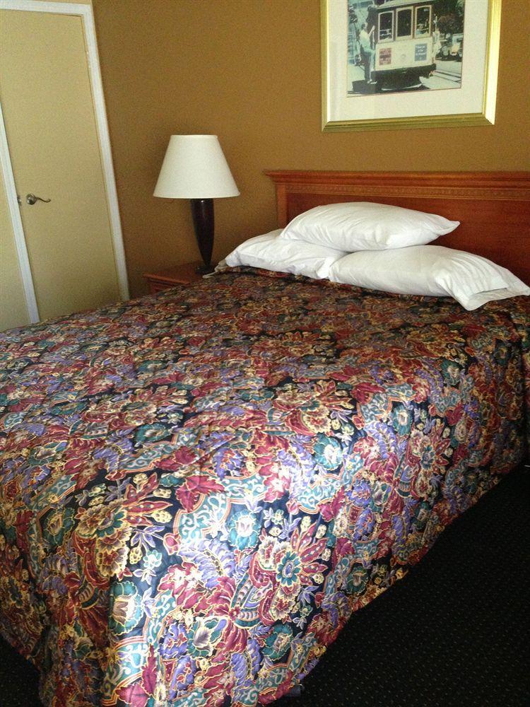 Sundial Lodge Redding Esterno foto