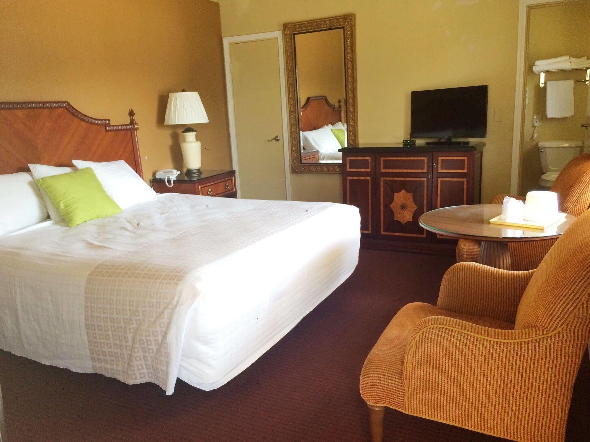 Sundial Lodge Redding Esterno foto
